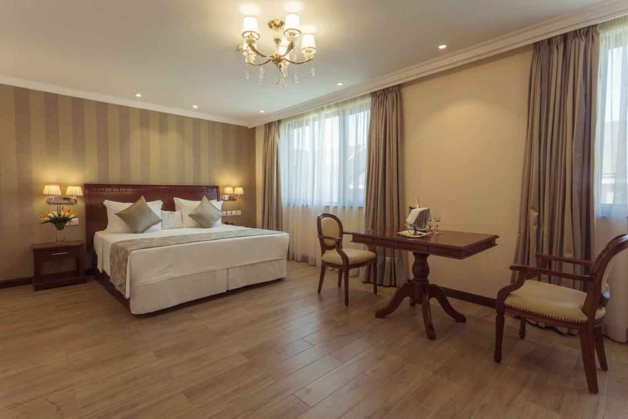 Hotel Sarova Woodlands And 4*
